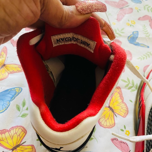 Air Jordan Retro 5 - Picture 8 of 12